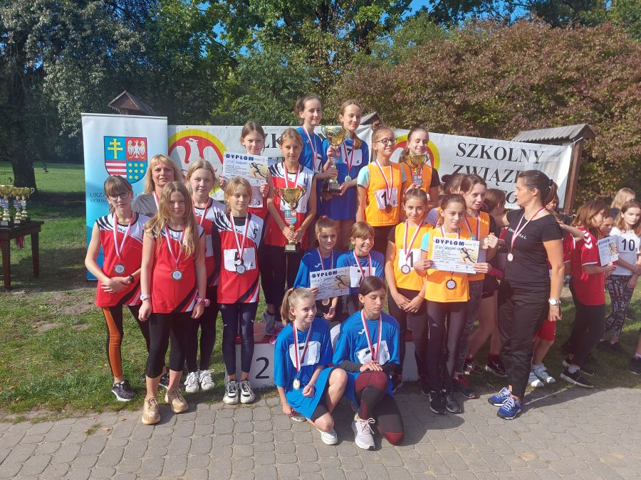 Mistrzostwa Województwa w Sztafetowych Biegach Przełajowych.